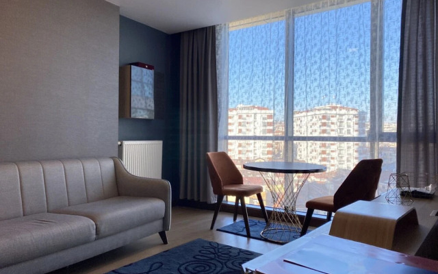Sleek Residence Flat in Atasehir