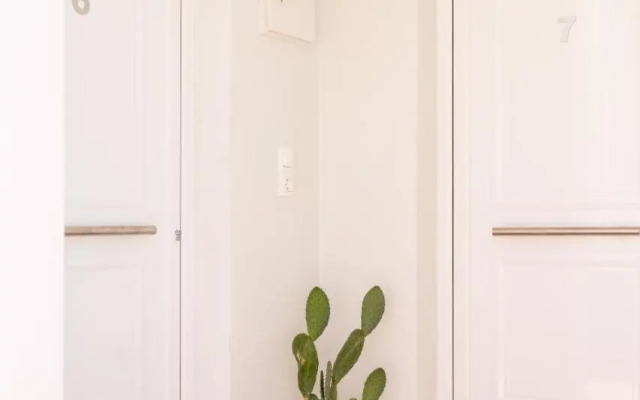 7 Rooms