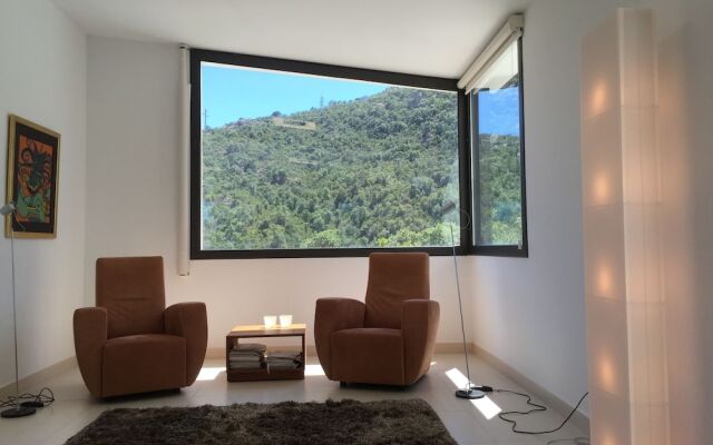 Gorgeous Villa in Santa Cristina D'aro With Pool