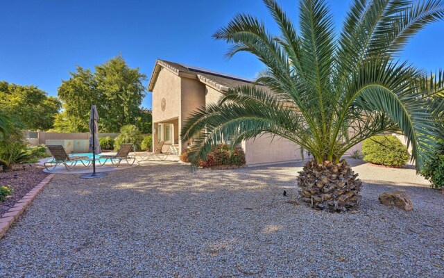 Glendale Getaway w/ Outdoor Pool + Gas Grill!