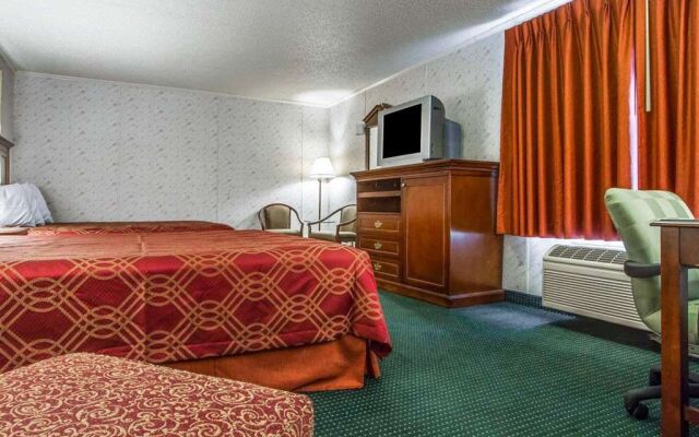 Rodeway Inn & Suites