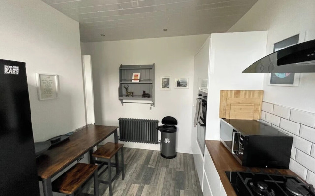 6 Guests - 3 Bedrooms - Sea View - Pet Friendly