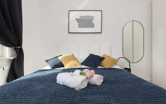 Warsaw Apartment Jurajska by Renters