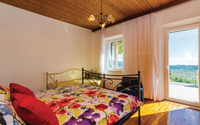 Awesome Home in Drvenik With Wifi and 5 Bedrooms