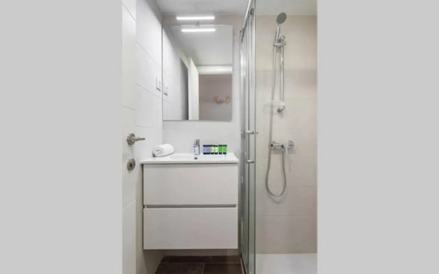 Art House Renoir Plaza Universitat Sant Antoni