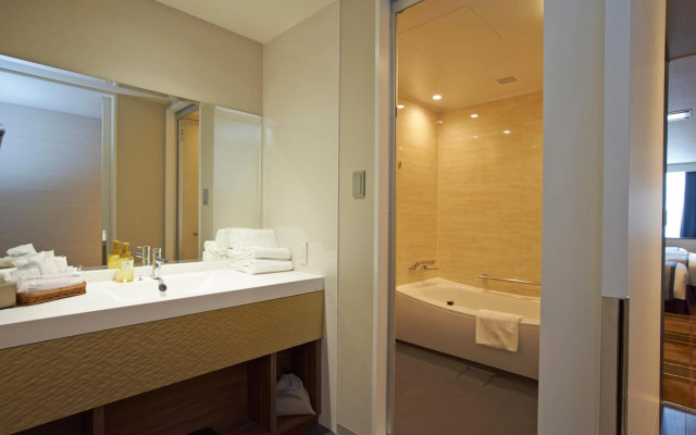 Quintessa Hotel Osaka Bay