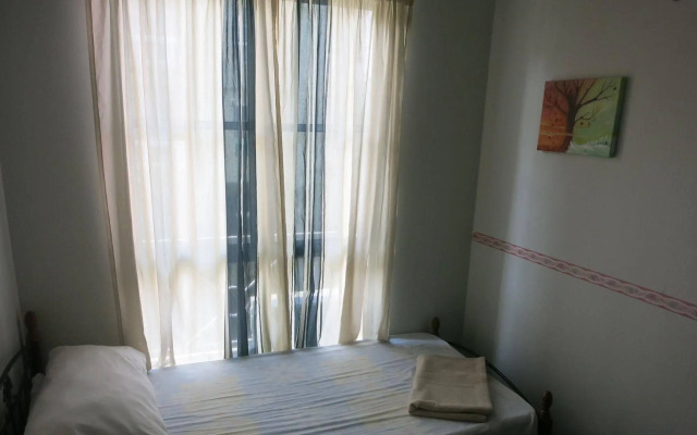 SPOT ON 89952 Sayang Selalu Guest House