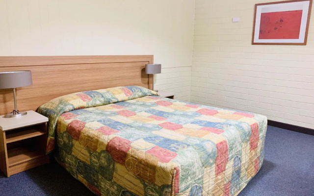 Opal Inn Hotel Motel