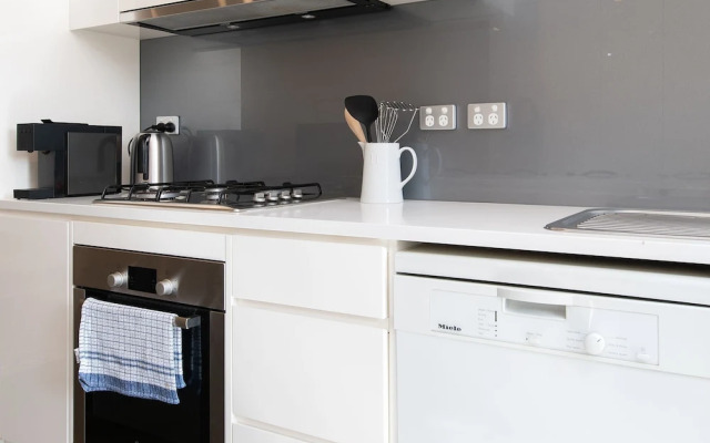 Lovely 2BR Home in Norwood