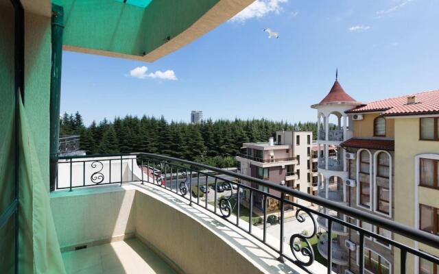 One Bedroom Apartment with Balcony in Avalon Complex