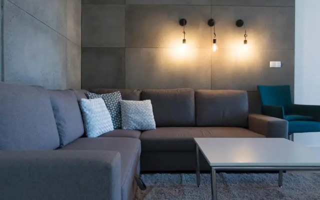 Silver Apartments