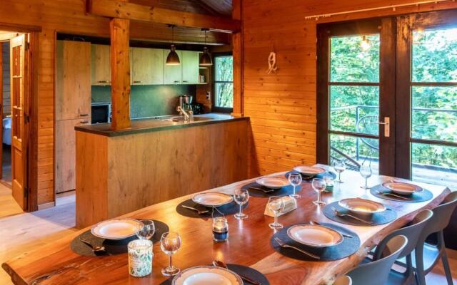 Luxurious Chalet in the woods