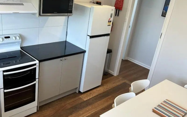 Waterfront Lodge Motel