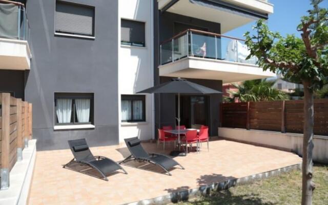Apartamento Moderno Para 6 Personas en Cambrils