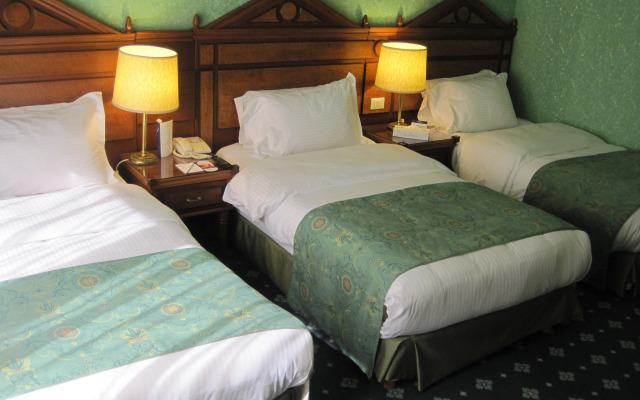 Golden Tulip Serenada Hamra Hotel