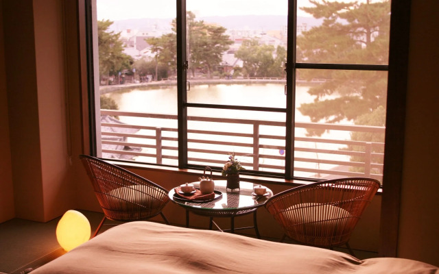 Sarusawaike Yoshidaya