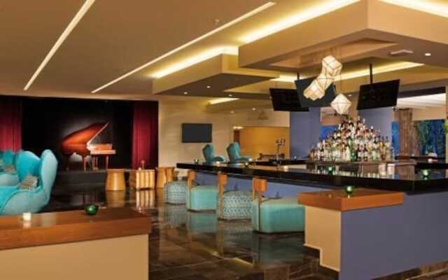 Gorgeous Sunset View Suite