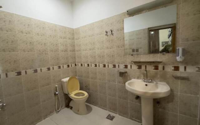 Secure Inn Guest House Bahria Town