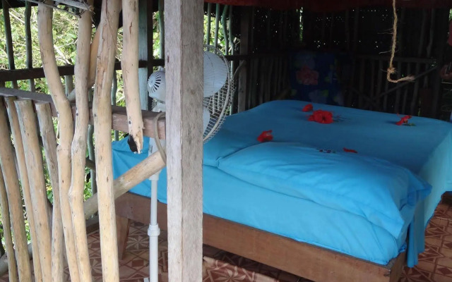 Lusia's Lagoon Chalets