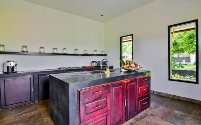 Lovina Residence
