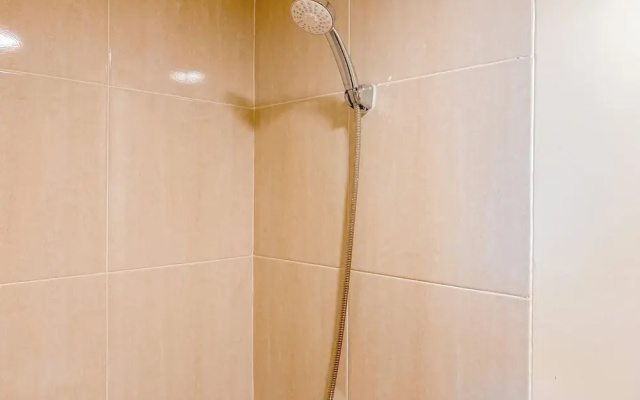 Comfy Warm Tone Studio At Meikarta Apartment