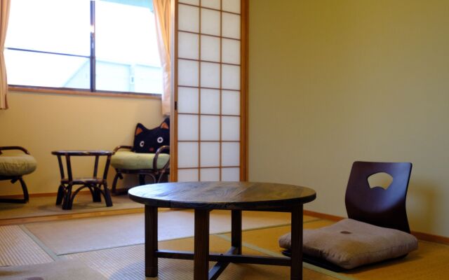 Yufuin Waraneko no Yado