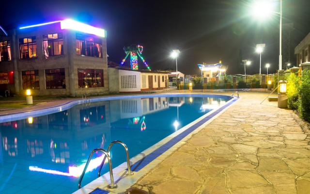 Maxland Hotel Juja