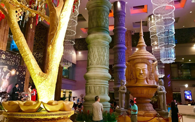 NagaWorld Hotel & Entertainment Complex