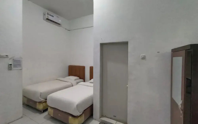OYO 92207 Hotel Koperasi