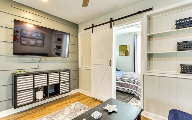 Close to Camden Clark: Central Parkersburg Condo