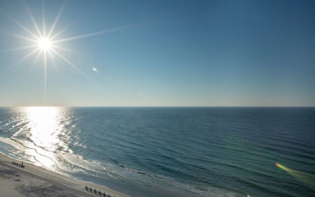 Pelican Beach 1811 1 Bedroom Condo by RedAwning