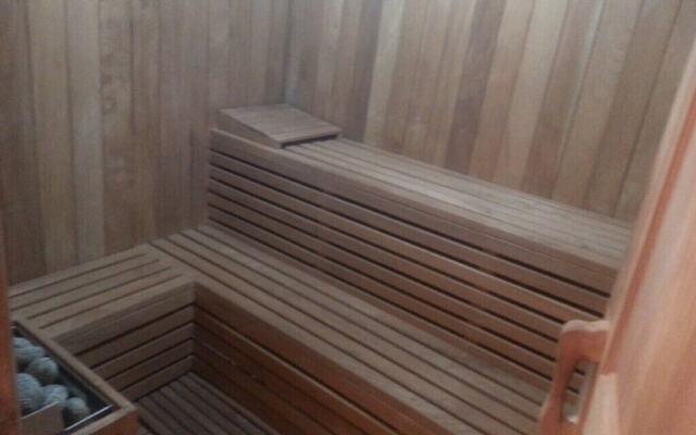 Spacious & Comfortable Penthouse in DR