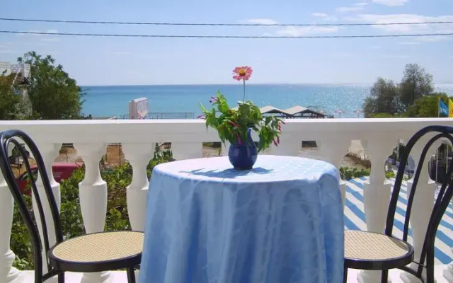 Thendraki Rooms