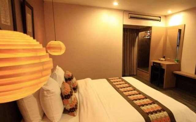 Bangkok Inter Place Hotel