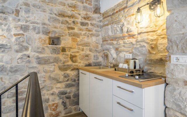 Apartments & Rooms Dujam