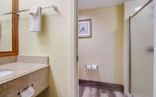 Quality Inn Baytown - Houston East