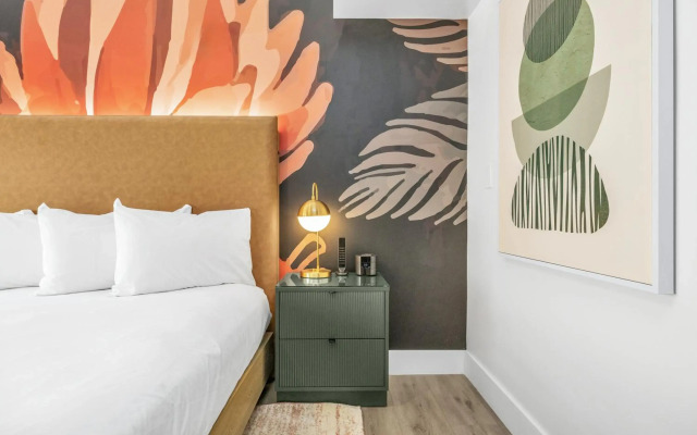 Nob Hill Hotel