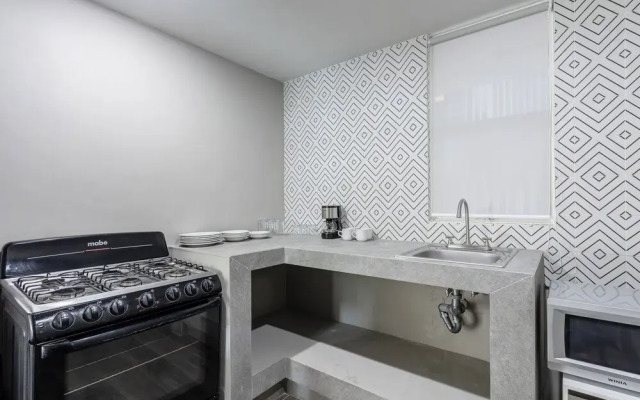 Modern Flat by Polanco Balcony Pet Friendly