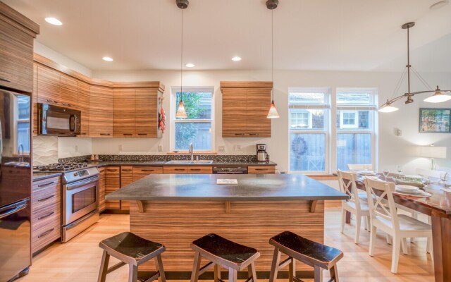 Short Walks (MCA 983)