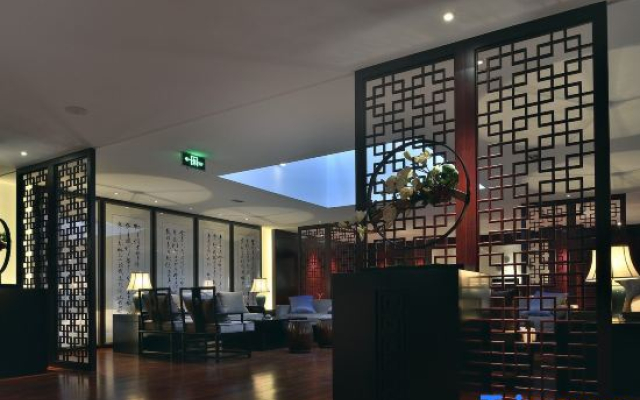 Nan Hu Hotel