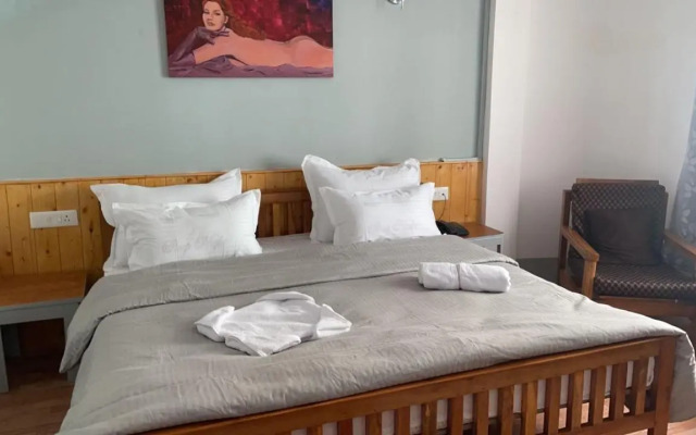 Hotel Anola