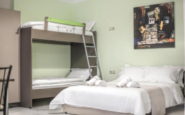 Del Sol #1 Meteora Luxurious Family Suites