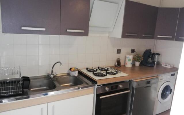 Grand T3 avec clim, parking et terrasse privative - Agen