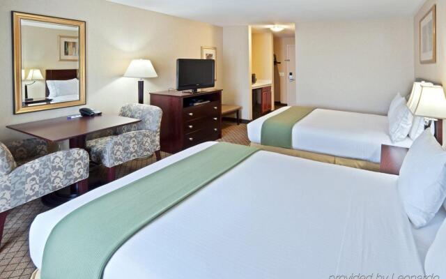 Holiday Inn Express Suites Sumner, an IHG Hotel