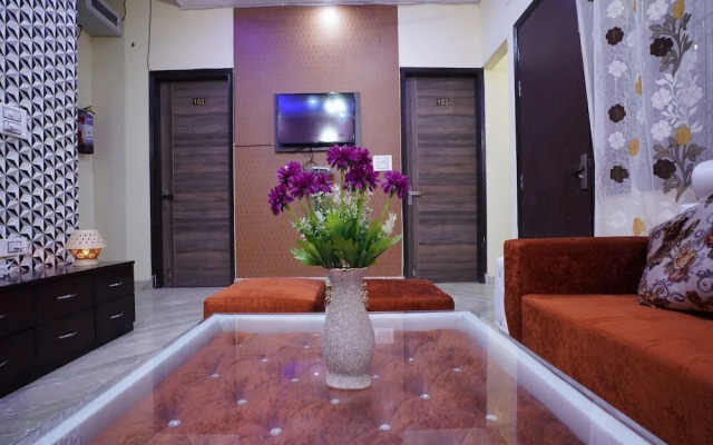 Janak Residency By OYO Rooms