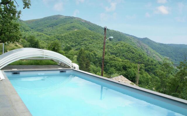 Stunning, Detached Holiday Home With Heatable Pool