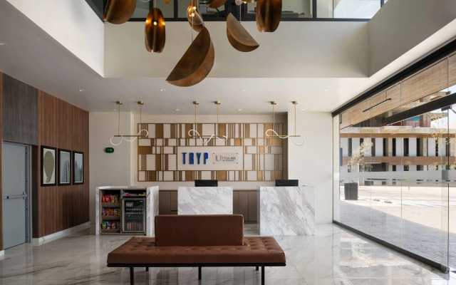 Tryp By Wyndham Ciudad Guzman Uttsa