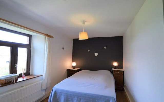 Attractive Holiday Home in Gerin Near Centre