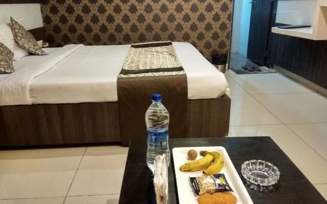 JK Rooms 121 Hotel Shaheen International