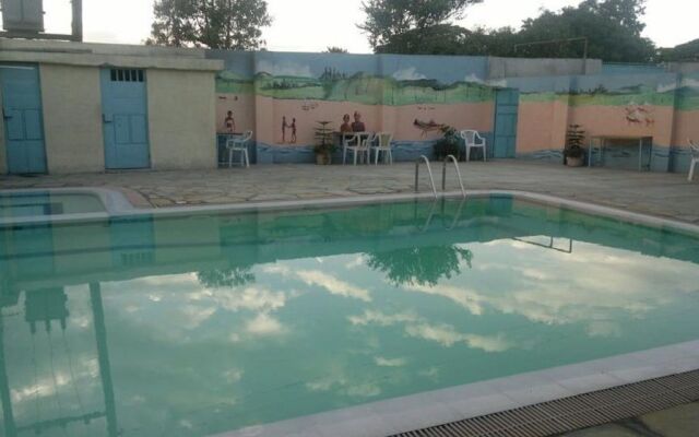 Cool Rivers Hotel